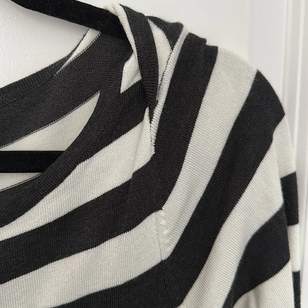 White dark grey long sleeve winter sweater dress! NEW! French Connection Sz 8 - Picture 3 of 3